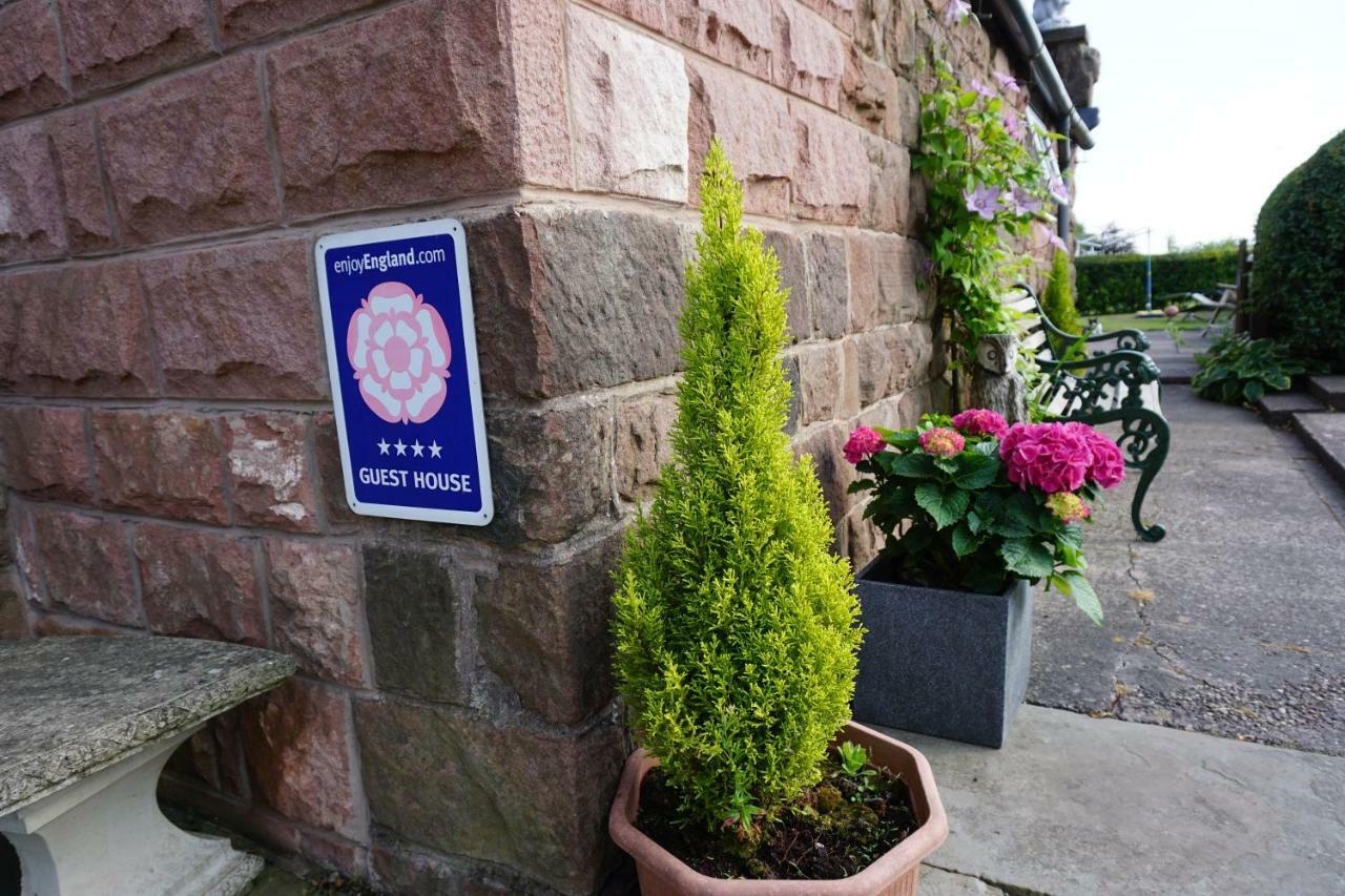 Chapel Croft Guest House Biddulph  Eksteriør billede